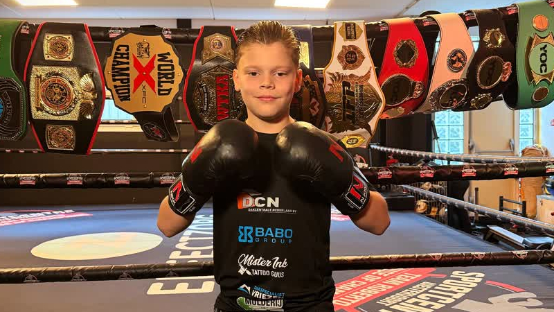Kickbokser Johannes (10) uit Doetinchem jaagt droom achterna: 'Zo goed als Badr Hari worden'