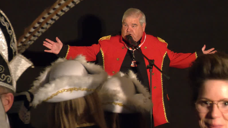 Publieks- én juryprijs 27e carnavalskrakertrofee gaan naar Azewijn