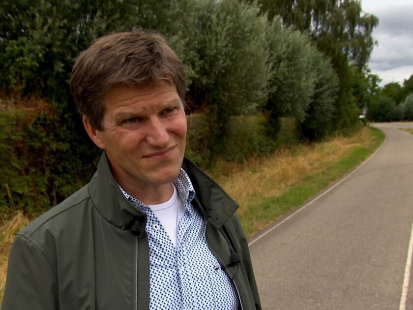 Gerwin uit Baak laat zijn hond uit en lost ineens een mysterie op