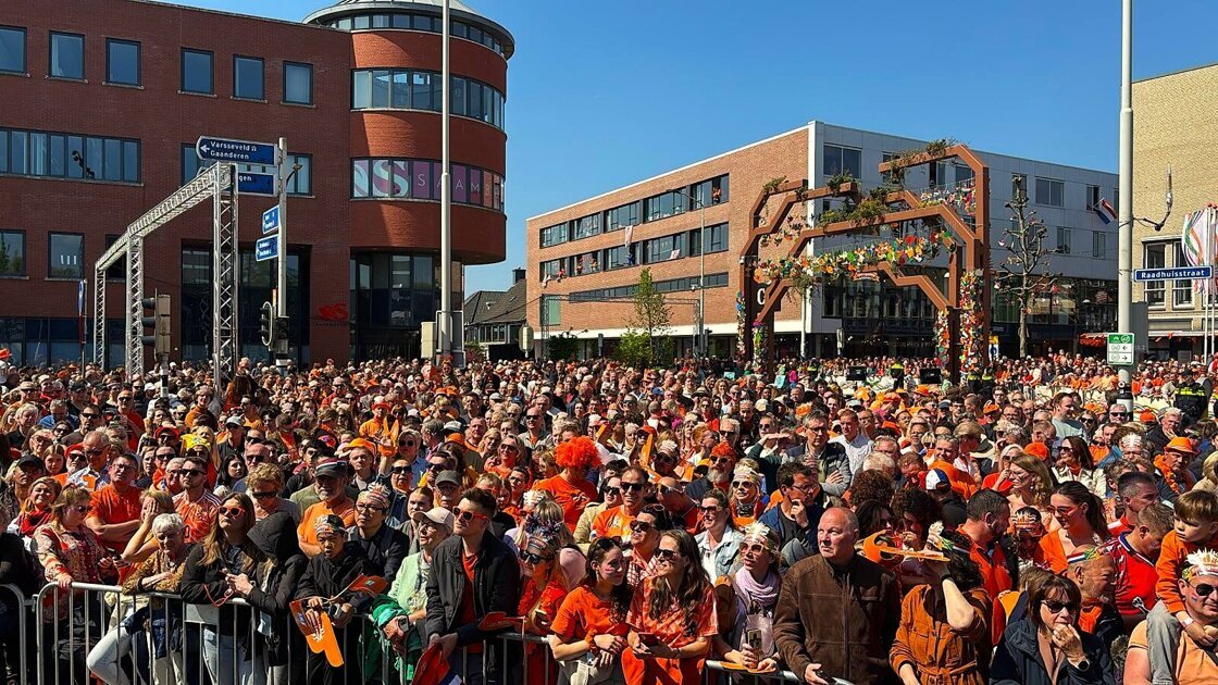 Drukteplek aan de grens: Koningsdag en 1 mei-weekend trekken bezoekers over en weer