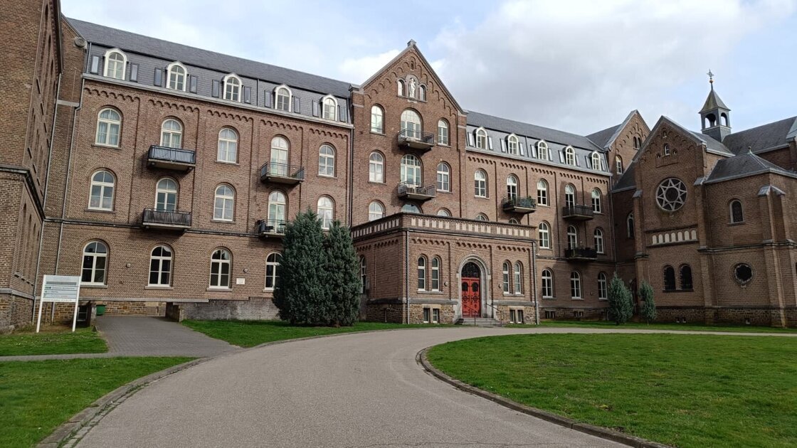 Motie van wantrouwen tegen voltallig college, vlak voor wisseling