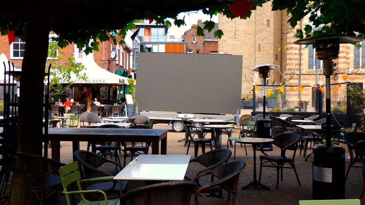 scherm terras dtc.jpg