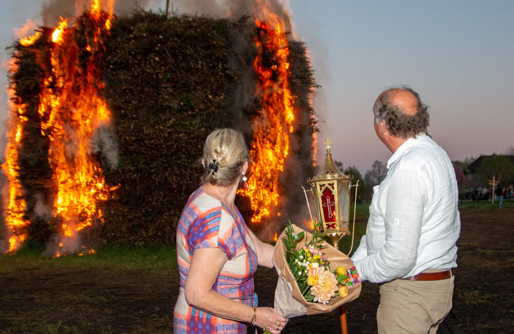 Paasvuur Zieuwent-11.jpeg