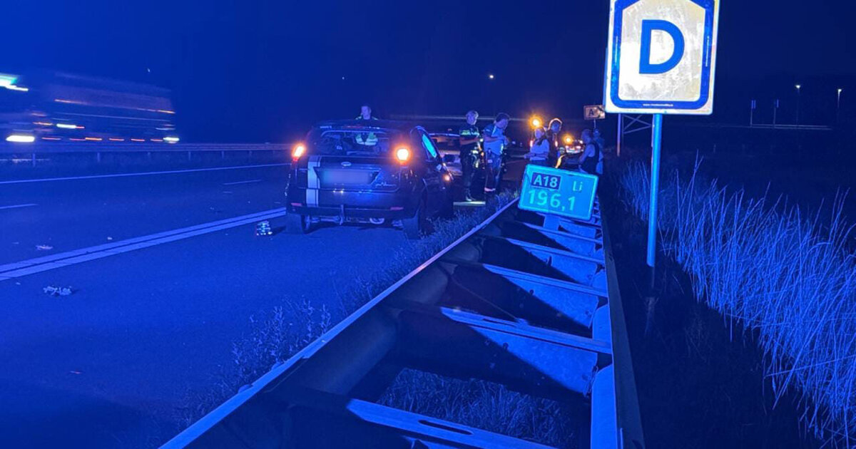 Auto raakt in slip en wordt aangereden op A18 bij Wehl