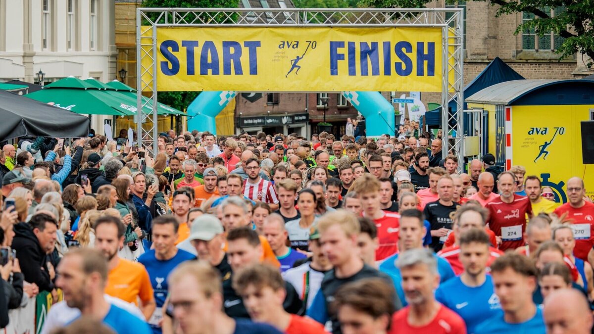 Foto Tim Mengerink Gerard Tebroke Memorialloop Aalten.jpg