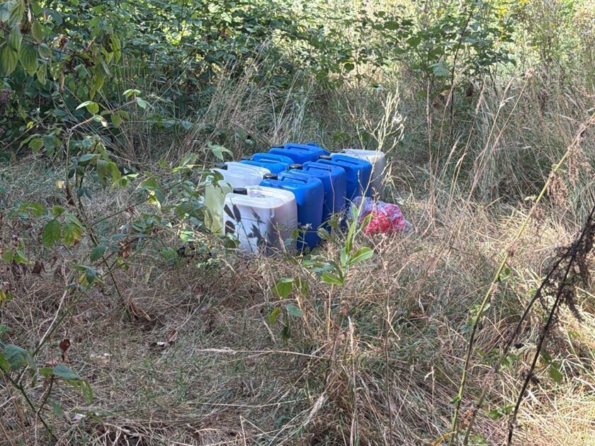 Jerrycans aangetroffen Didam, volgens politie van drugslab afkomstig