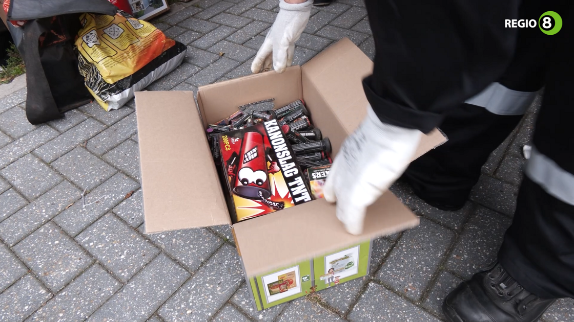 Ruim 200 kilo vuurwerk ingezameld door vuurwerkbus Lochem