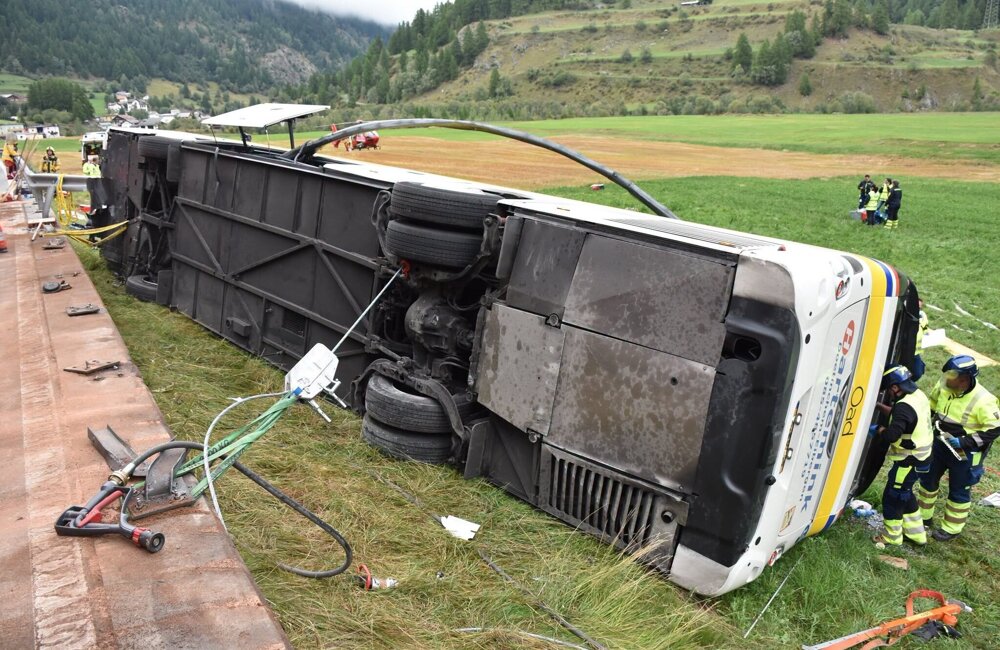 Busongeval Zwitserland credits Kantonspolizei Graubünden
