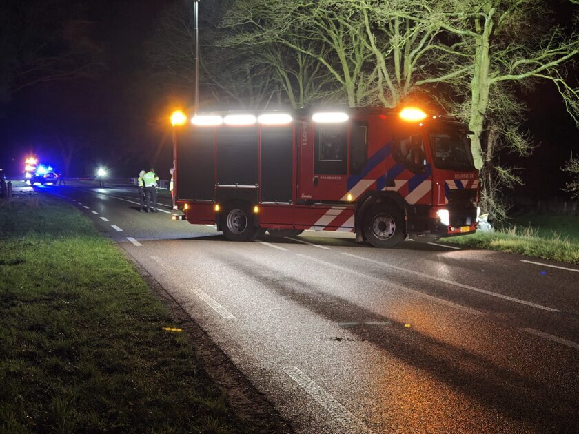 Man (40) uit Aalten overleden bij eenzijdig ongeluk op Hamelandroute in Aalten