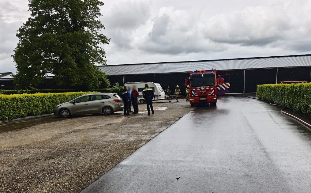 Brand in schuur aan Zutphen-Emmeriksweg in Toldijk