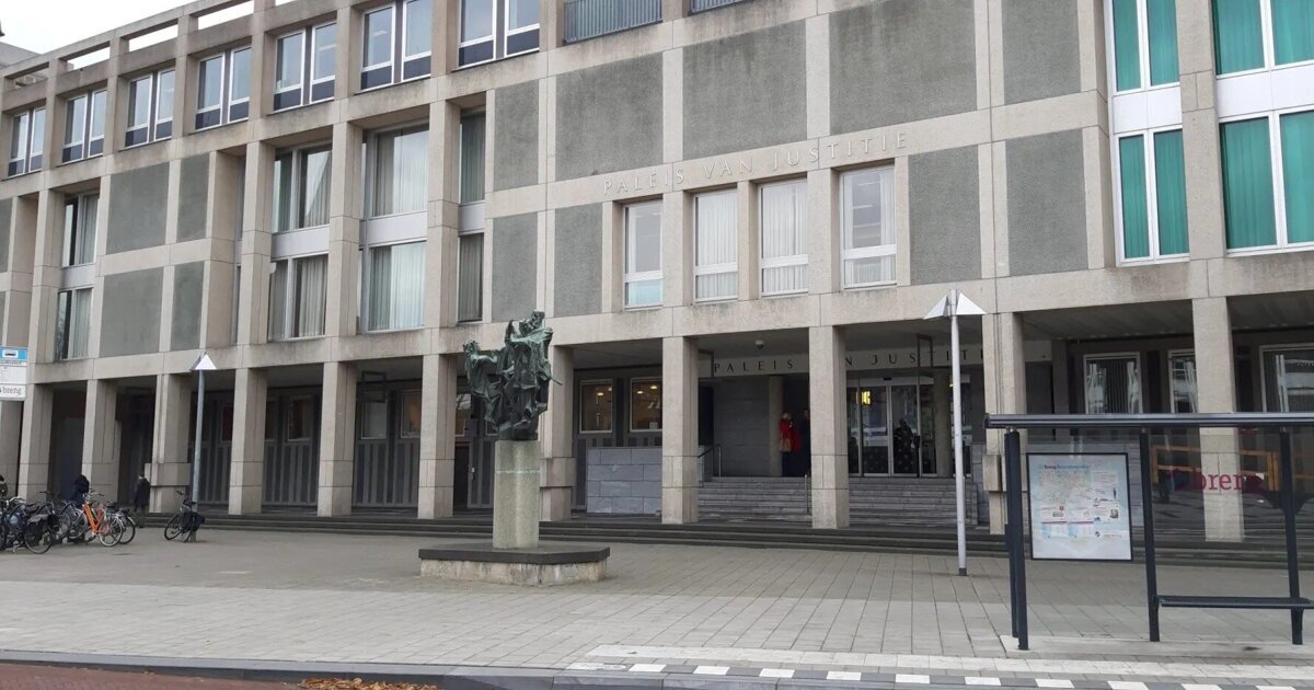 Matrozen bestraft voor livestream van seks met collega