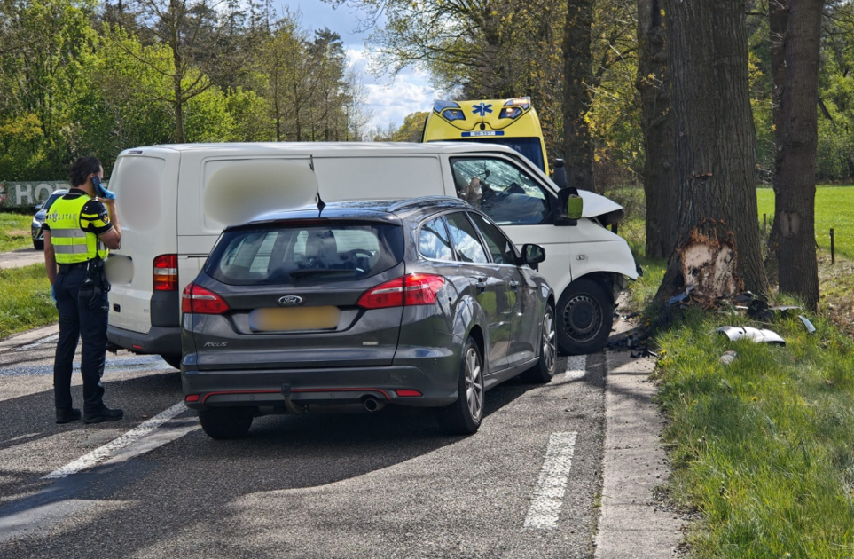Twee gewonden bij ongeval met twee voertuigen op N315 bij Zelhem