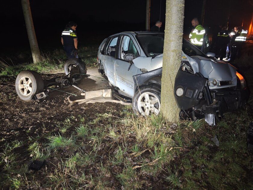 Vier personen met de schrik vrij na eenzijdig ongeval bij Winterswijk