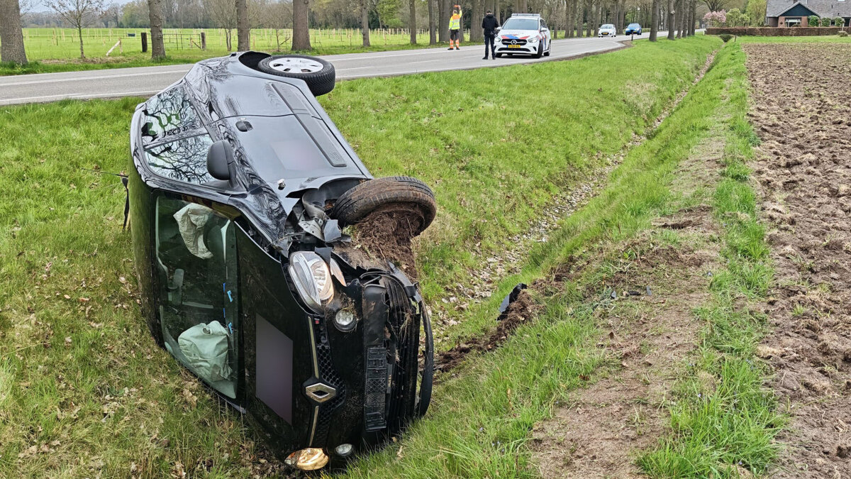 VORDEN 112 geblurd.jpg