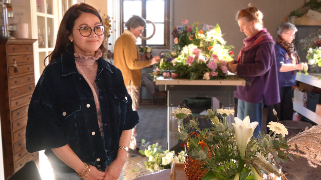 Novi Rabelink uit Doetinchem geeft gebruikte bloemen een tweede leven