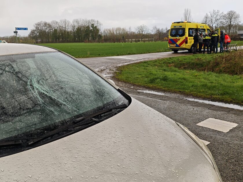 Fietser aangereden door automobilist in buitengebied van Hengelo